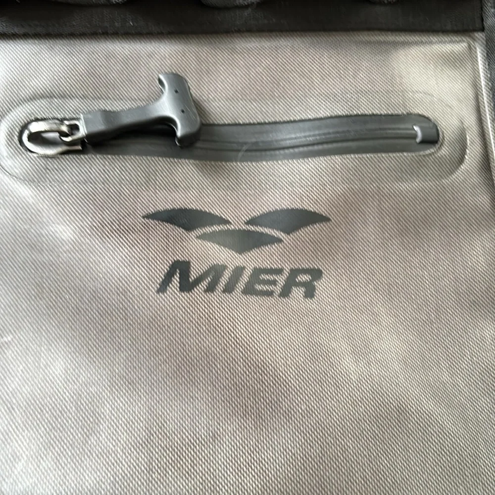 Mier waterproof duffle - Picture 4 of 9